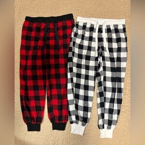 Stars Above Pajama Pants – Set of 2 – Size M– Buffalo Plaid-Joggers